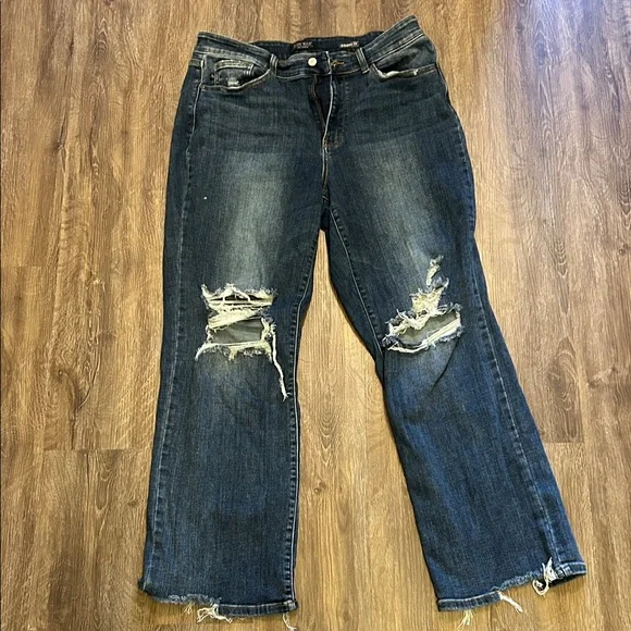 Judy Blue Distressed Straight Leg Jeans in Dark Blue - Picture 1 of 2
